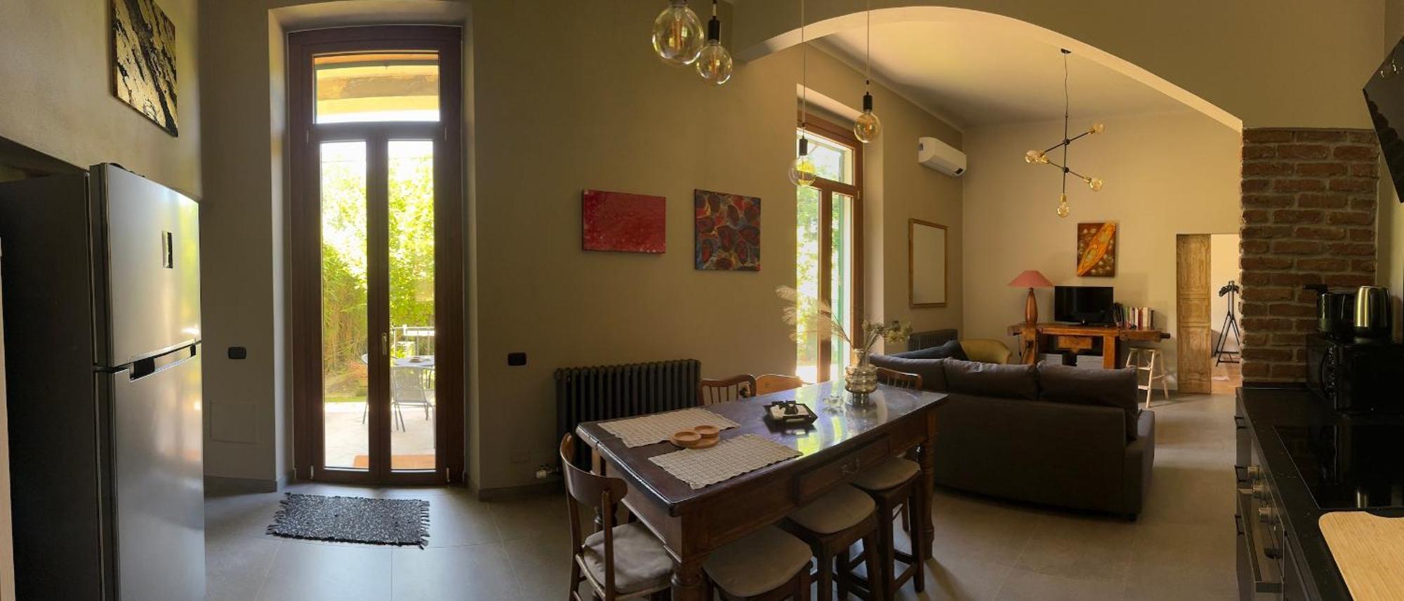 Curt Da Beta - Casa Vacanze Con Giardino In Corte Del XVIII Secolo Malnate Экстерьер фото